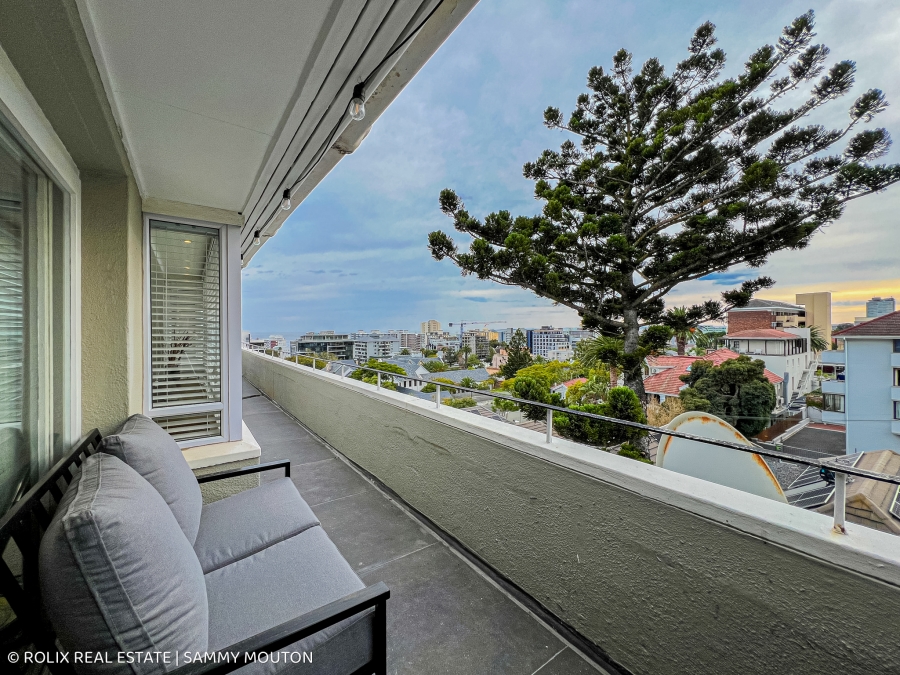 To Let 1 Bedroom Property for Rent in Sea Point Western Cape